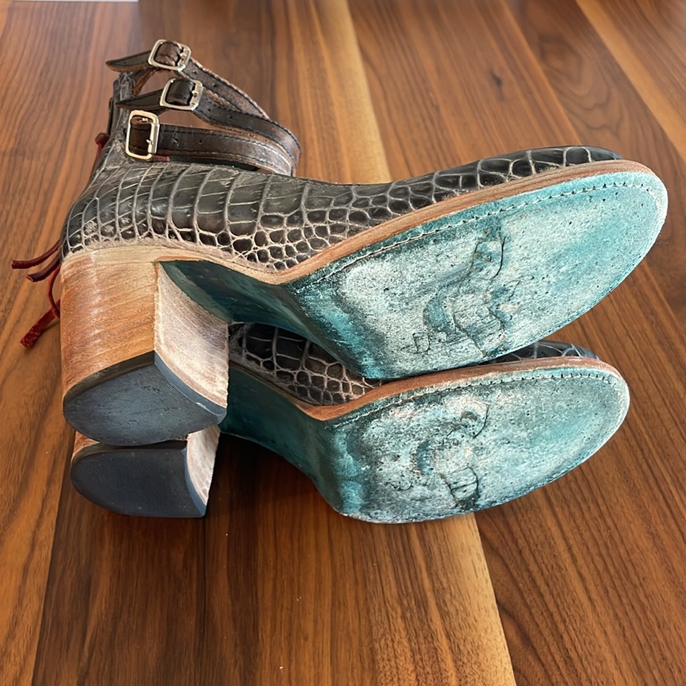 NEW Freebird Randi in Turquoise Croc, Size 8 - Picture 6 of 8
